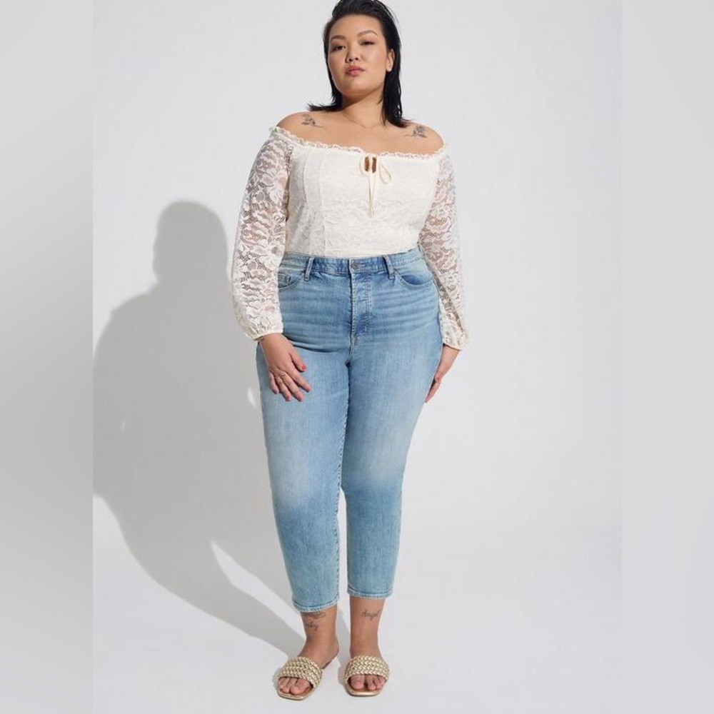 Torrid Stretch Lace Off Shoulder Corset Seamed Blouse Lace Cream Plus Size 2X - Picture 3 of 13